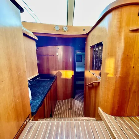 Yacht Deauville