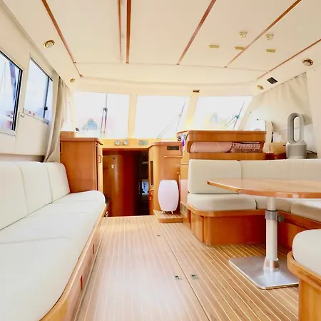 Yacht *